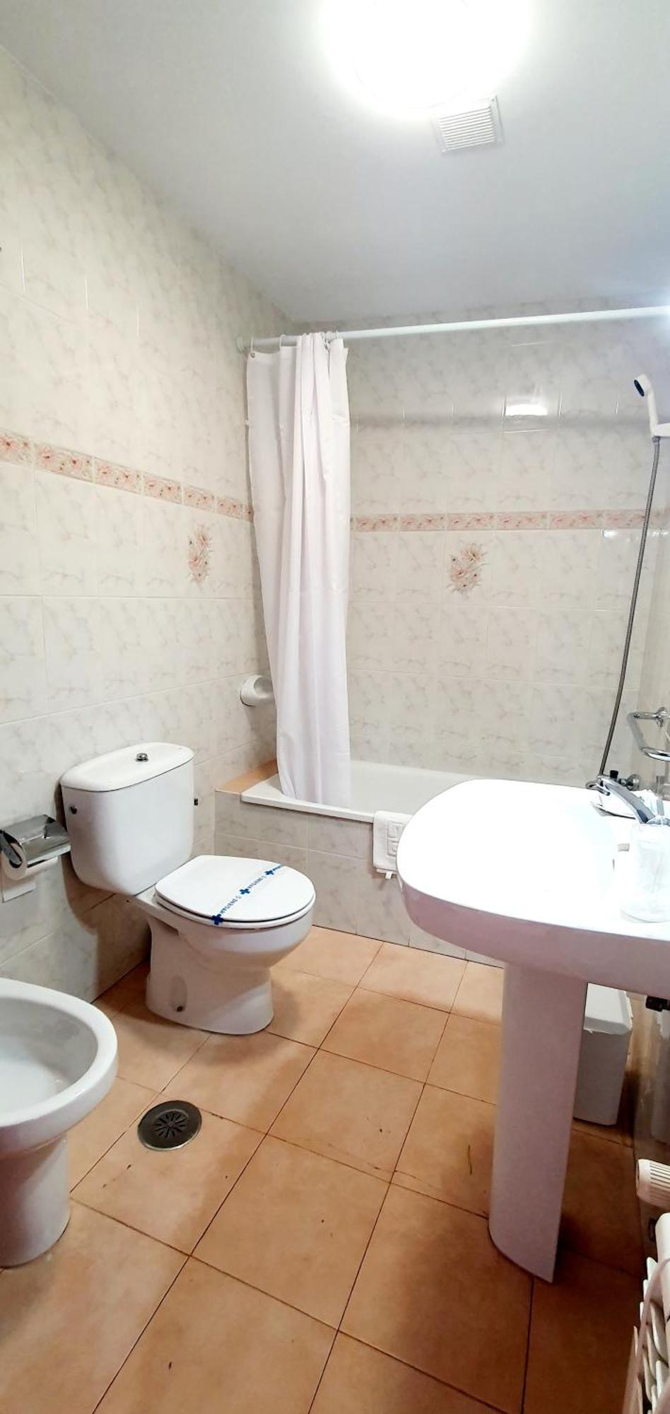 Hotel Sidreria La Casa Abajo La Franca Esterno foto