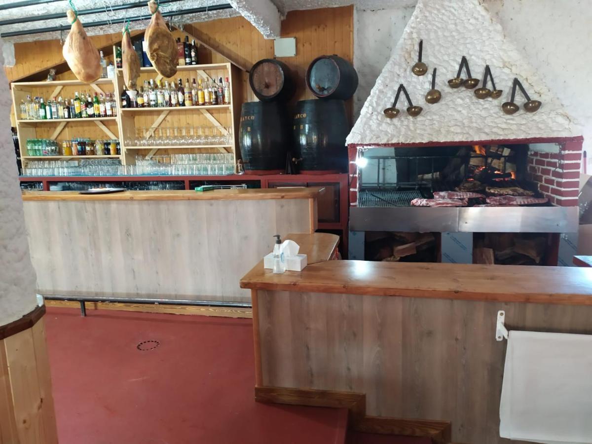 Hotel Sidreria La Casa Abajo La Franca Esterno foto
